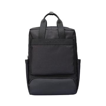 BreezePack: Lightweight Backpack with Removable Shoulder Straps for Easy Outdoor